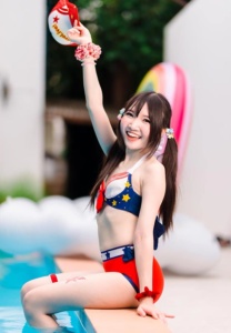 Saranpon-Saksitpitak-Bikini