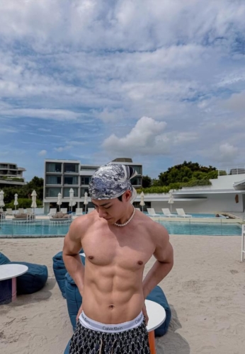 Sathaporn-hack-029-Graceful