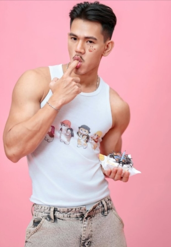 Agoi-Soutthavilay-008-Dazzling