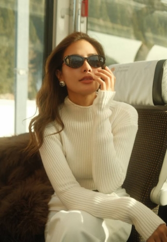 Chalita-016-Breathtaking