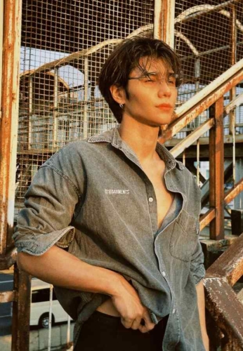 Jeff-Satur-025-Dazzling