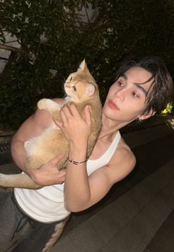 Jeff-Satur-027-Adorable